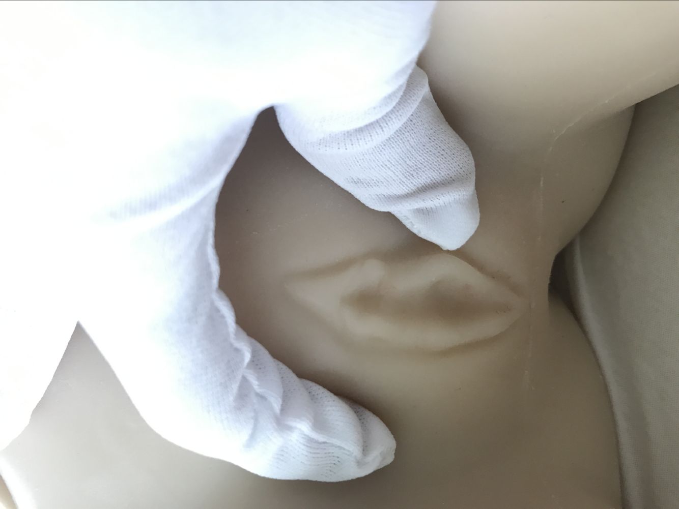Vagin moulé hymen intact - poupée réaliste vierge